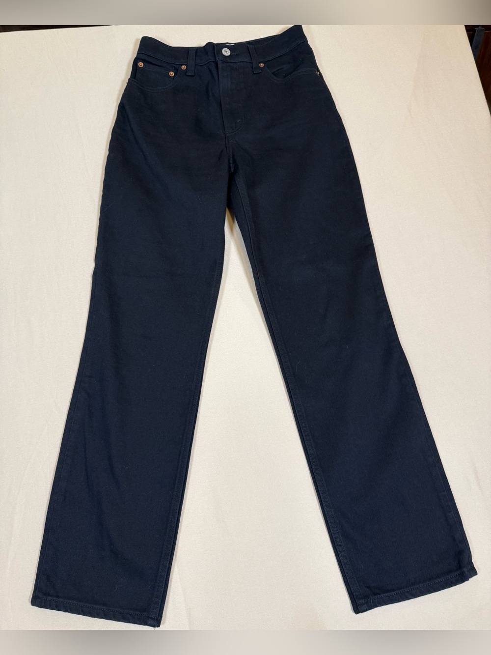 Abercrombie & Fitch The 90’s Straight Ultra High Rise, 25 Short, Black.